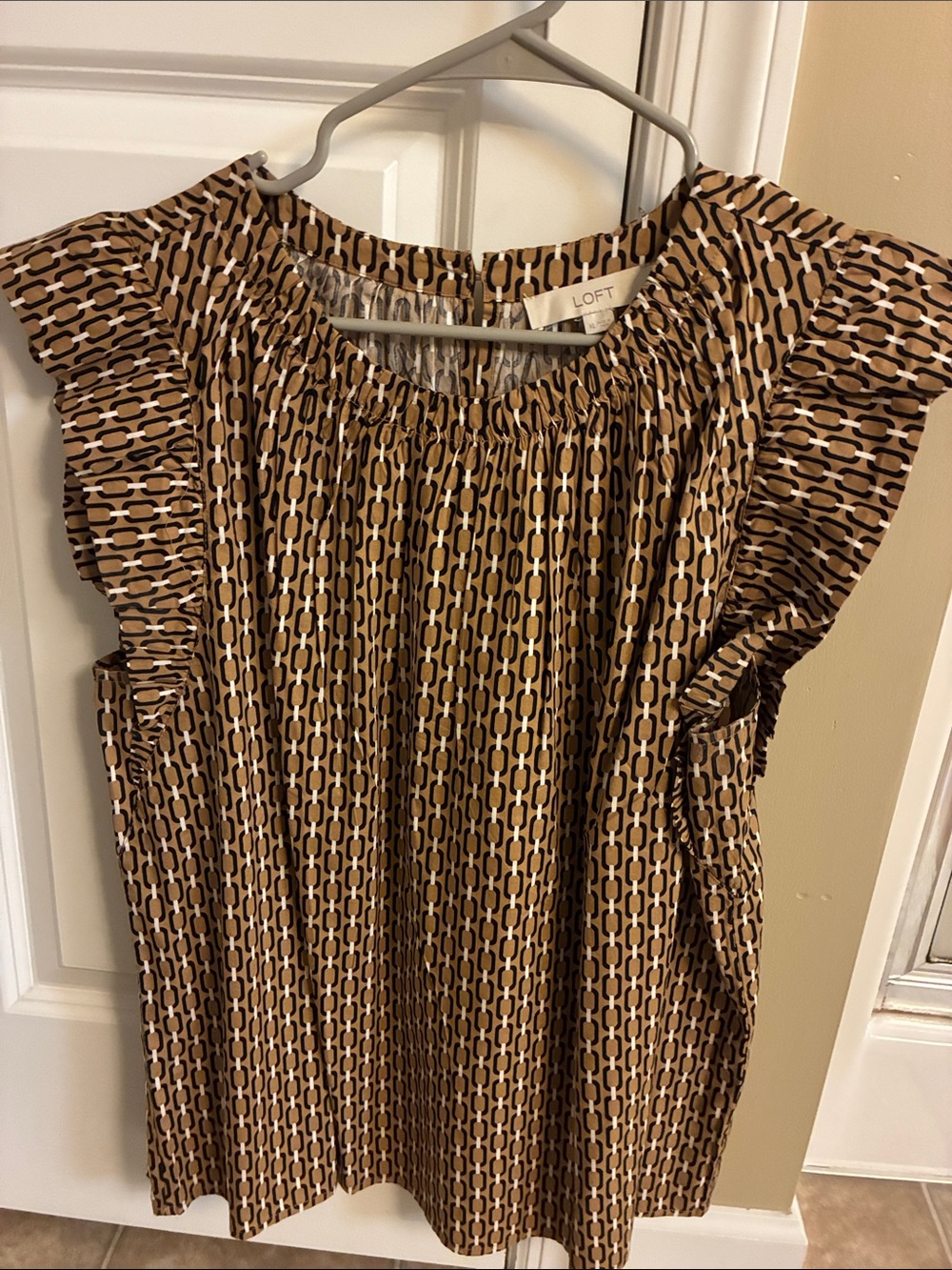 LOFT Brown Geometric Ruffle Sleeve Blouse